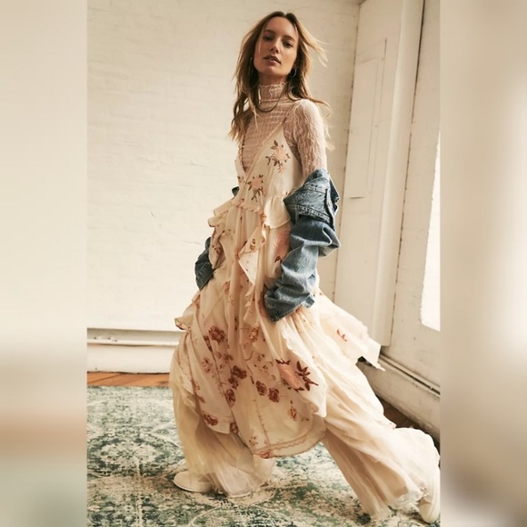 Free People Dresses & Skirts - Free People Floral Maxi Dress - Cream and Pink